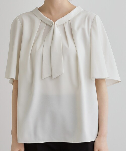 grove（グローブ）の「【華やか】パール調ピン付きボウタイブラウス（シャツ/ブラウス・レディース・オフホワイト/ホワイト系3/ネイビー/ピンク・02/01/03/04/05）」の9枚目の写真