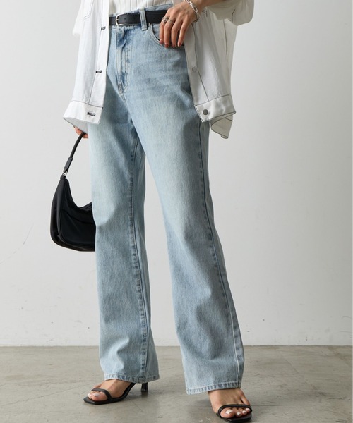 COLONY 2139(コロニートゥーワンスリーナイン)の「フレアデニムパンツ(デニムパンツ・レディース・ネイビー/サックスブルー/ブラック/ブルー/ダークブルー・SMALL/LARGE/MEDIUM)」の1枚目の写真