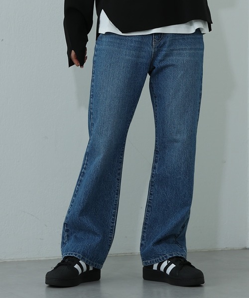 COLONY 2139(コロニートゥーワンスリーナイン)の「フレアデニムパンツ(デニムパンツ・レディース・ネイビー/サックスブルー/ブラック/ブルー/ダークブルー・SMALL/LARGE/MEDIUM)」の10枚目の写真