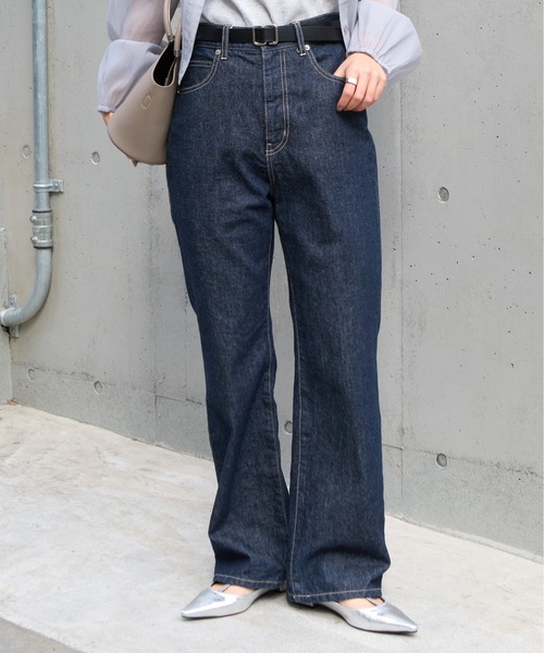 COLONY 2139(コロニートゥーワンスリーナイン)の「フレアデニムパンツ(デニムパンツ・レディース・ネイビー/サックスブルー/ブラック/ブルー/ダークブルー・SMALL/LARGE/MEDIUM)」の16枚目の写真