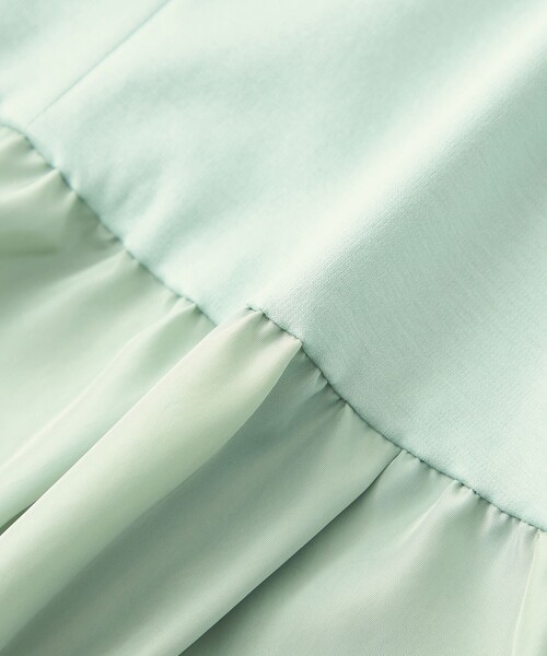 CAST:（キャストコロン）の「【1枚で着映える】タフタコンビウェーブカットソー（Tシャツ/カットソー・レディース・ホワイト/ブラック/グリーン・M）」の9枚目の写真