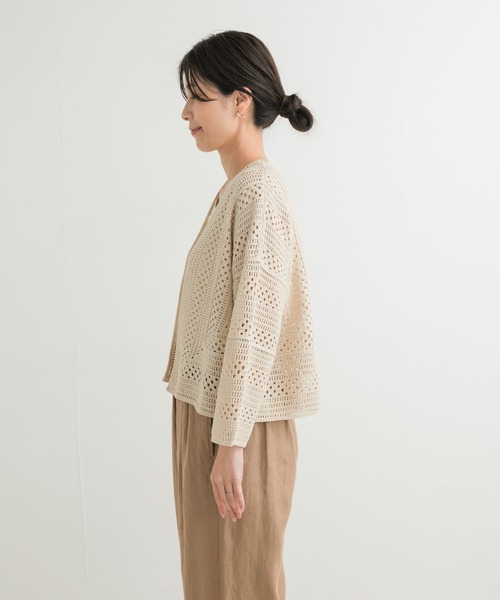 URBAN RESEARCH DOORS(アーバンリサーチドアーズ)の「クロシェレースボレロ(カーディガン/ボレロ・レディース・ベージュ/ミント・MEDIUM)」の22枚目の写真