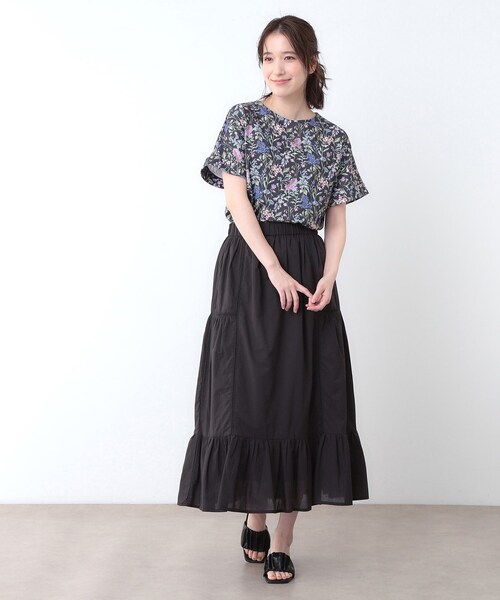 LAURA ASHLEY（ローラアシュレイ）の「【ギフトにおすすめ！日本製/コットン100％】エルストンガーデン柄スムースTシャツ（Tシャツ/カットソー・レディース・ホワイト系3/ネイビー系・38/40）」の16枚目の写真