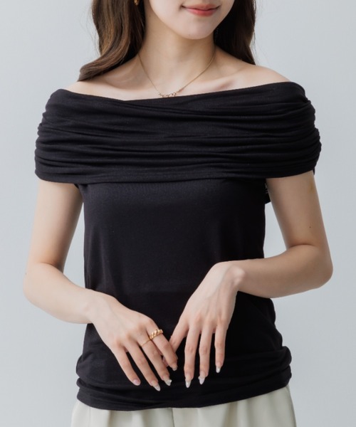 SENEE(セニー)の「drape rame off shoulder(ドレープラメオフショルダー)(Tシャツ/カットソー・レディース・ブラック/ライトグレー・FREE)」の1枚目の写真