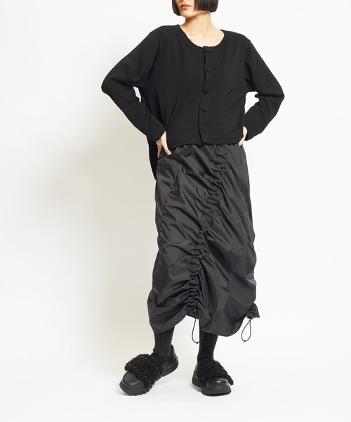 gomme（ゴム）の「マスダックタフタ　ドロストスカート（スカート・レディース・ブラック/カーキ・MEDIUM）」の5枚目の写真