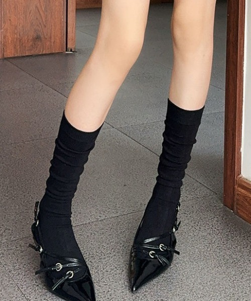 Vipoa(ヴィポア)の「ベルトポインテッドトゥパンプス(パンプス・レディース・ワインレッド/ブラック・SMALL/MEDIUM/LARGE)」の12枚目の写真