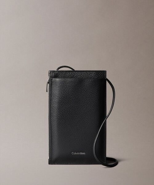 セール】ショルダーバッグ - エンボスクロス ボディフォーンケース