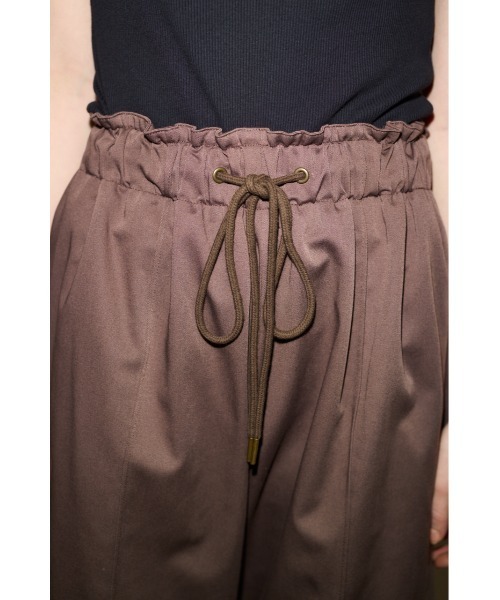 THROW by SLY(スローバイスライ)の「THROW GIFT C/P HALF PT ギフト センタープレス ハーフパンツ(スウェットパンツ・レディース・ブラック/ブラウン・0/1)」の15枚目の写真