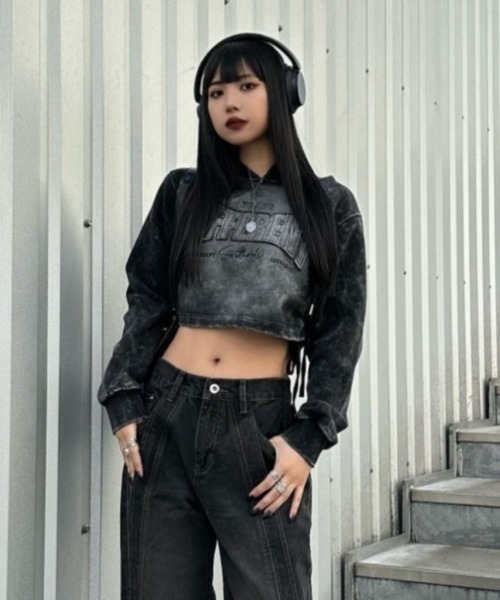 KsG（ケーエスジー）の「グラデーションロゴレタリングパーカー（パーカー・レディース・グレー・SMALL/MEDIUM/LARGE）」の2枚目の写真