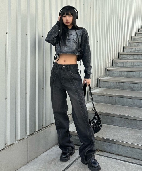 KsG（ケーエスジー）の「グラデーションロゴレタリングパーカー（パーカー・レディース・グレー・SMALL/MEDIUM/LARGE）」の4枚目の写真