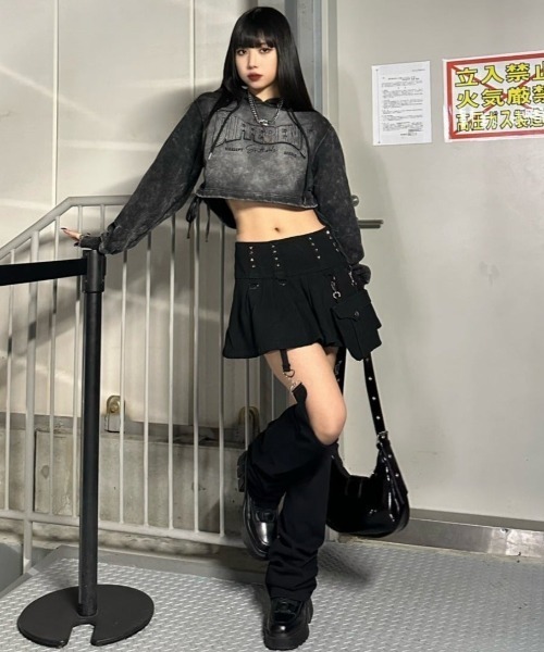 KsG（ケーエスジー）の「グラデーションロゴレタリングパーカー（パーカー・レディース・グレー・SMALL/MEDIUM/LARGE）」の7枚目の写真