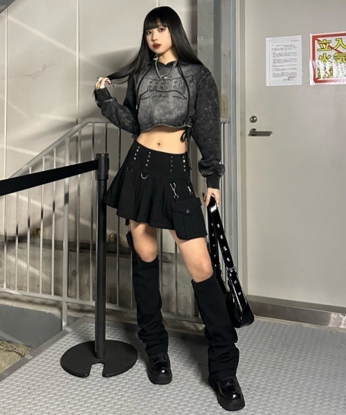 KsG（ケーエスジー）の「グラデーションロゴレタリングパーカー（パーカー・レディース・グレー・SMALL/MEDIUM/LARGE）」の8枚目の写真