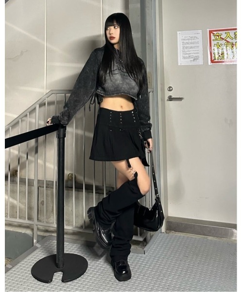KsG（ケーエスジー）の「グラデーションロゴレタリングパーカー（パーカー・レディース・グレー・SMALL/MEDIUM/LARGE）」の9枚目の写真