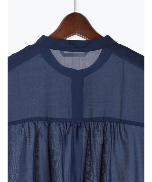 Te chichi TERRASSE（テチチテラス）の「パール釦バンドカラーシアーシャツ（シャツ/ブラウス・レディース・ネイビー/ベージュ/ブラウン/ブラック・F）」の16枚目の写真