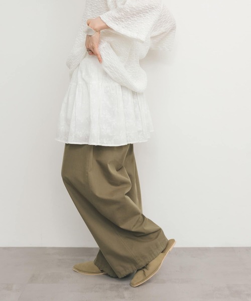 KBF（ケイビーエフ）の「エンブロイダリーミニスカート（スカート・レディース・ブラック/オフホワイト・ONE）」の10枚目の写真