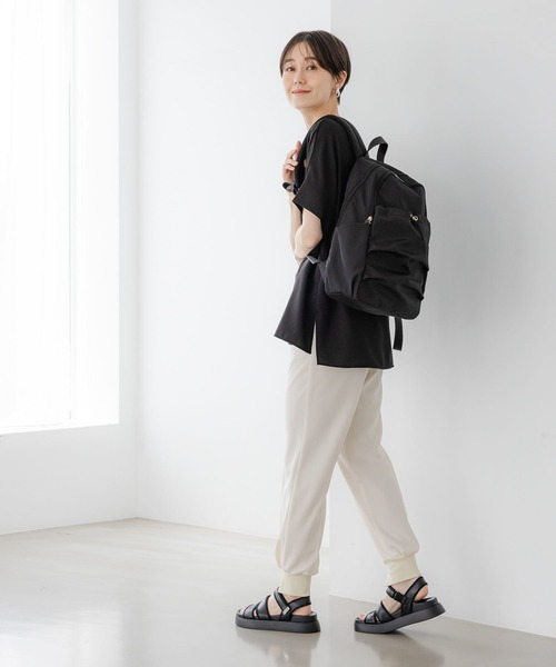 Elura（エルーラ）の「ソフトフェイクレザ－フィットサンダル/451938（サンダル・レディース・ブラック/ゴールド・LARGE/MEDIUM）」の18枚目の写真