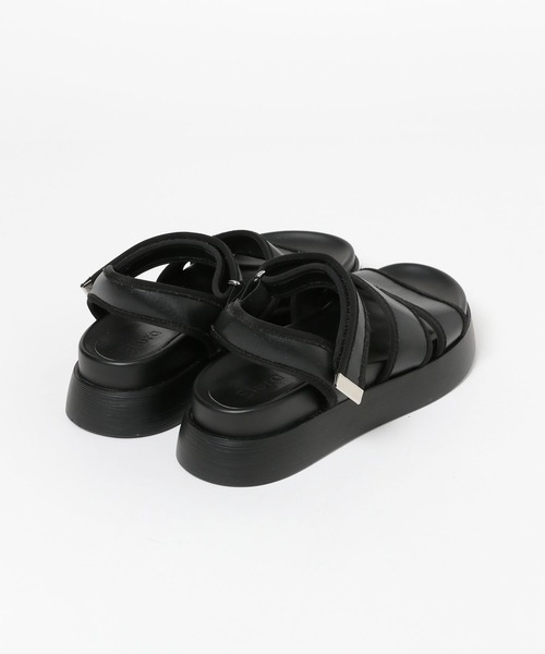 Elura（エルーラ）の「ソフトフェイクレザ－フィットサンダル/451938（サンダル・レディース・ブラック/ゴールド・LARGE/MEDIUM）」の5枚目の写真