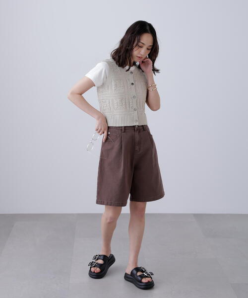 FREE'S MART（フリーズマート）の「◆タックハーフデニムパンツ（デニムパンツ・レディース・ブラウン系その他/ブルー系その他・SMALL/MEDIUM）」の4枚目の写真