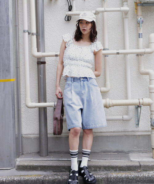 FREE'S MART（フリーズマート）の「◆タックハーフデニムパンツ（デニムパンツ・レディース・ブラウン系その他/ブルー系その他・SMALL/MEDIUM）」の15枚目の写真