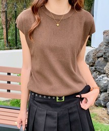 everycoco（エブリーココ）の「クルーネックフレンチスリーブ半袖ニット（ニット/セーター）」