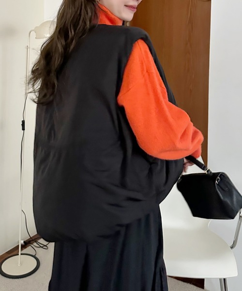 Eclat one（エクラワン）の「【Eclat one】ノーカラーショート丈 フロントジップ 中綿ベスト（ダウンベスト・レディース・ブラウン/ブラック/グレイッシュベージュ・FREE）」の20枚目の写真