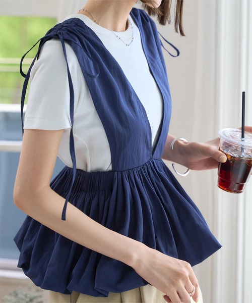 KOBE LETTUCE（コウベレタス）の「バルーンペプラムビスチェトップス（ベスト・レディース・アイボリー系/ブラック/ネイビー・M）」の7枚目の写真