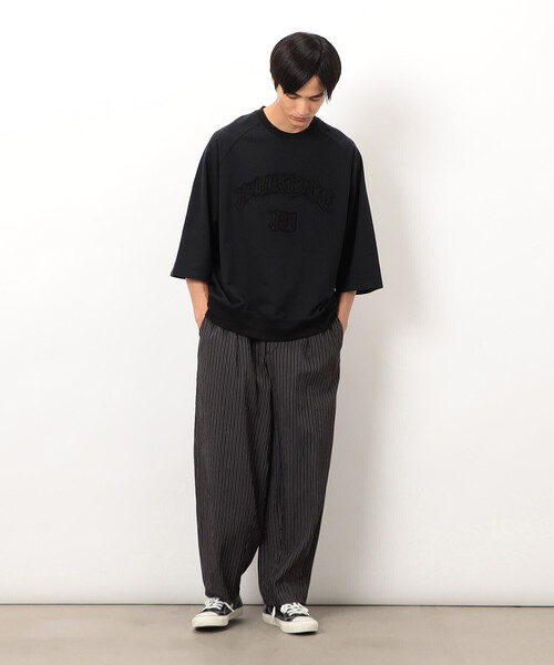 Purple&Yellow(パープルアンドイエロー)の「ロゴアップリケプルオーバー(Tシャツ/カットソー・メンズ・ブラウン/ブラック/グレイッシュベージュ・SMALL/MEDIUM/LARGE)」の4枚目の写真