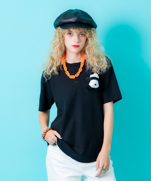 ankoROCK(アンコロック)の「TEDDY ankoROCK ヘンリーネックTシャツ(Tシャツ/カットソー・レディース・ブラック系2/ホワイト系1/ホワイト系2/ブラック系1・S/M/L/XL)」の16枚目の写真