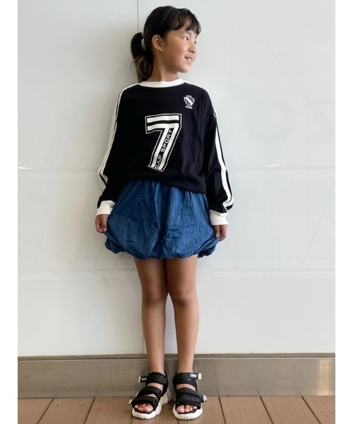 GAP（ギャップ）の「デニム バブル ミニスカート・スコート (キッズ)（デニムスカート・キッズ・インディゴブルー・110cm/120cm/130cm/140cm/150cm/160cm）」の6枚目の写真