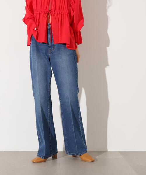 N.（N. Natural Beauty Basic）（エヌエヌナチュラルビューティーベーシック）の「センタープレスフレアデニムパンツ（デニムパンツ・レディース・ライトブルー/ブルー・MEDIUM/SMALL）」の11枚目の写真