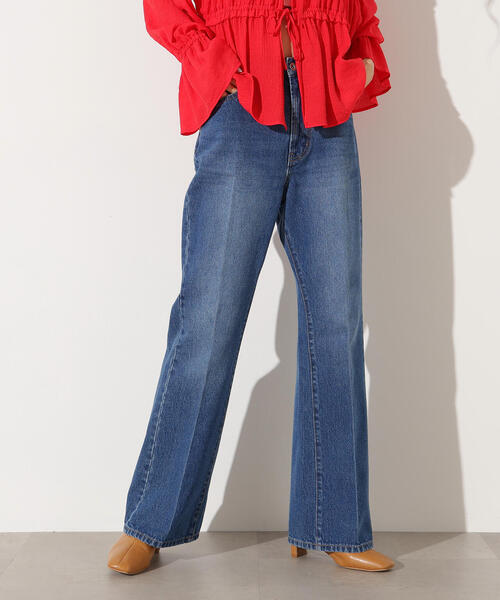 N.（N. Natural Beauty Basic）（エヌエヌナチュラルビューティーベーシック）の「センタープレスフレアデニムパンツ（デニムパンツ・レディース・ライトブルー/ブルー・MEDIUM/SMALL）」の12枚目の写真