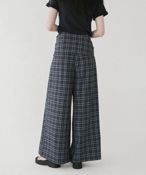 DRWCYS（ドロシーズ）の「リボンディテールワイドパンツ（スラックス・レディース・チャコールグレー/ブラック・SMALL/MEDIUM）」の22枚目の写真