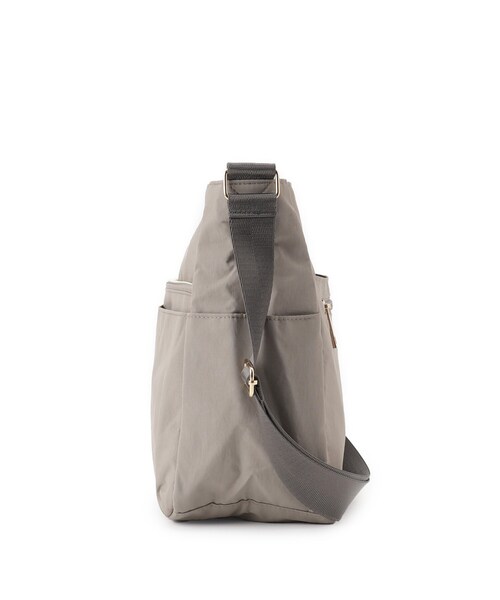 SHOO・LA・RUE(シューラルー)の「【撥水】10ポケットショルダーバッグ(ショルダーバッグ・レディース・ワインレッド/グレー/パープル系/ブラック/ブラウン系その他・00)」の18枚目の写真