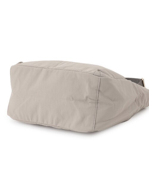 SHOO・LA・RUE(シューラルー)の「【撥水】10ポケットショルダーバッグ(ショルダーバッグ・レディース・ワインレッド/グレー/パープル系/ブラック/ブラウン系その他・00)」の20枚目の写真