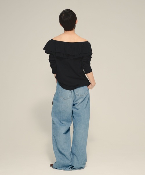 eL（エル）の「【eL】Frill Offshoulder Pullover LS/583672（Tシャツ/カットソー・レディース・オフホワイト/ブラック/ネイビー・FREE）」の17枚目の写真