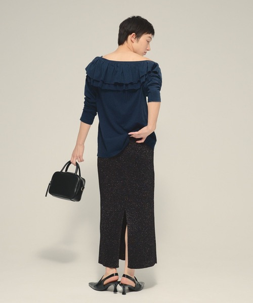 eL（エル）の「【eL】Frill Offshoulder Pullover LS/583672（Tシャツ/カットソー・レディース・オフホワイト/ブラック/ネイビー・FREE）」の10枚目の写真