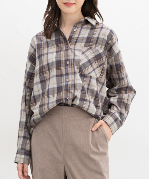 Honeys(ハニーズ)の「ゆるチェックシャツ(シャツ/ブラウス・レディース・ブラック系その他/ベージュ系その他/ブルー系その他3/ライトグリーン系/ネイビー系・LL/L/S/M)」の13枚目の写真