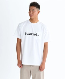 Quiksilver（クイックシルバー）の「SURF WORD LOGO ST/クイックシルバーダンボールニットフロントプリント半袖Tシャツ（Tシャツ/カットソー）」