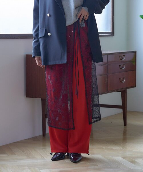 Remind me and forever(リマインドミーアンドフォーエバー)の「【nane】コーデのアクセントに、レースラップスカート(スカート・レディース・ゴールド/ブラック・FREE)」の1枚目の写真