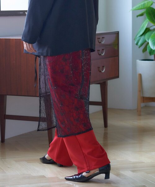 Remind me and forever(リマインドミーアンドフォーエバー)の「【nane】コーデのアクセントに、レースラップスカート(スカート・レディース・ゴールド/ブラック・FREE)」の16枚目の写真