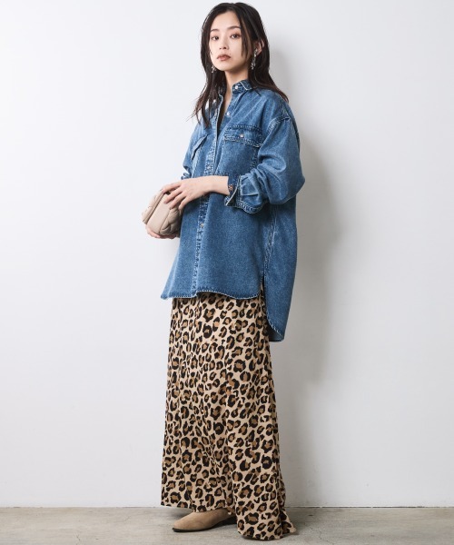 CHIC STYLE（シックスタイル）の「ソフトデニムシャツ＜大きいサイズ有＞シックスタイル（シャツ/ブラウス・レディース・ブルー系/ブラック系・M/L/LL/3L/4L/5L）」の16枚目の写真