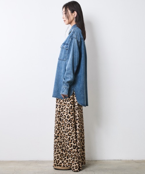 CHIC STYLE（シックスタイル）の「ソフトデニムシャツ＜大きいサイズ有＞シックスタイル（シャツ/ブラウス・レディース・ブルー系/ブラック系・M/L/LL/3L/4L/5L）」の21枚目の写真