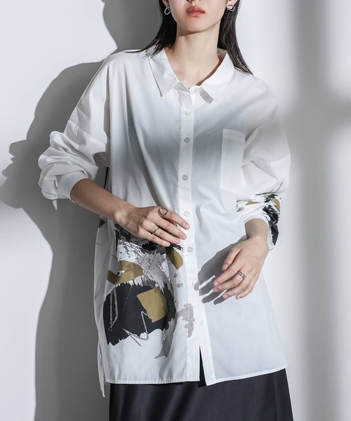 kOhAKU（コハク）の「『アートプリントシャツ』（シャツ/ブラウス・レディース・チャコール/オフホワイト・FREE）」の2枚目の写真