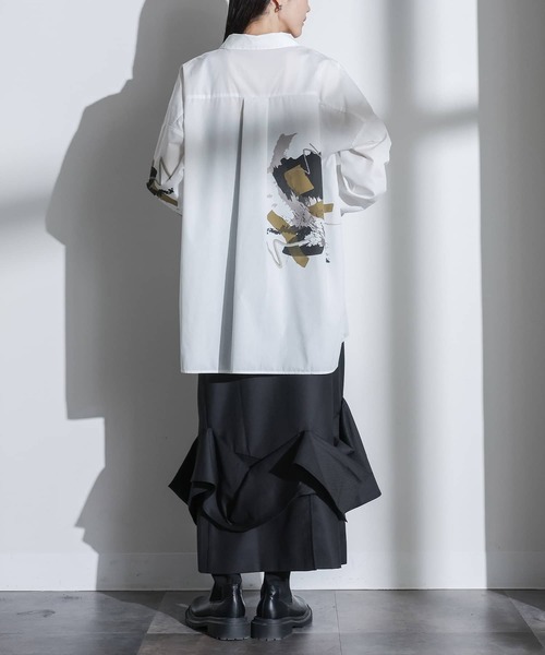 kOhAKU（コハク）の「『アートプリントシャツ』（シャツ/ブラウス・レディース・チャコール/オフホワイト・FREE）」の7枚目の写真