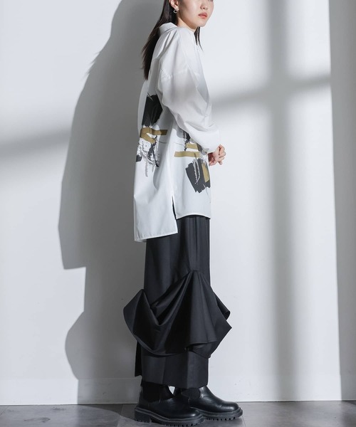 kOhAKU（コハク）の「『アートプリントシャツ』（シャツ/ブラウス・レディース・チャコール/オフホワイト・FREE）」の8枚目の写真