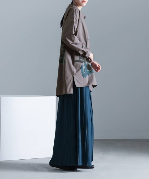 kOhAKU（コハク）の「『アートプリントシャツ』（シャツ/ブラウス・レディース・チャコール/オフホワイト・FREE）」の14枚目の写真