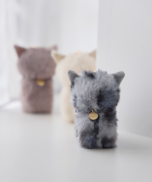 Andemiu(アンデミュウ)の「ネコチャンチャーム596259(チャーム・レディース・グレー/グレー系8/アイボリー・FREE)」の3枚目の写真