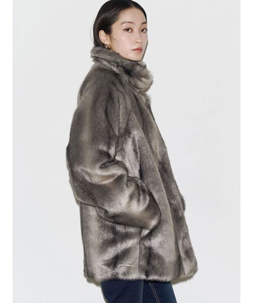 EMODA（エモダ）の「ミディフェイクファーコート（その他アウター・レディース・グレー/ブラウン/ベージュ・FREE）」の20枚目の写真