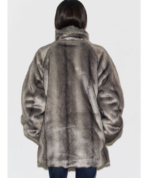 EMODA（エモダ）の「ミディフェイクファーコート（その他アウター・レディース・グレー/ブラウン/ベージュ・FREE）」の19枚目の写真