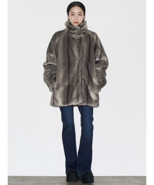 EMODA（エモダ）の「ミディフェイクファーコート（その他アウター・レディース・グレー/ブラウン/ベージュ・FREE）」の18枚目の写真